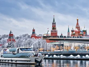 Moscow: Scenic River Cruise aboard a Radisson Royal Yacht