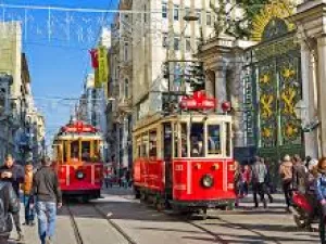İstanbul Taksim District & Istiklal Street Walking Tour